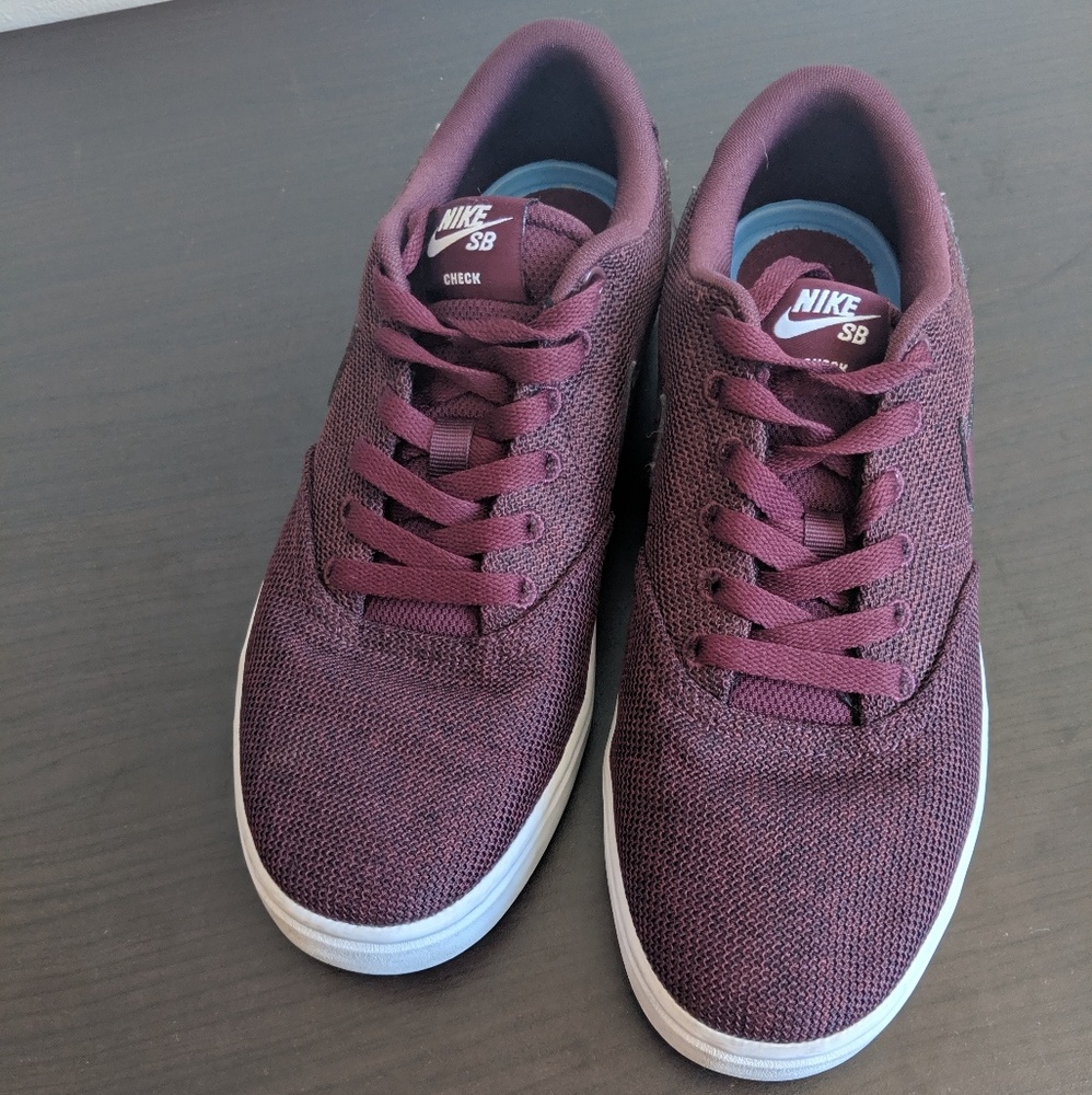 Nike SB Check
